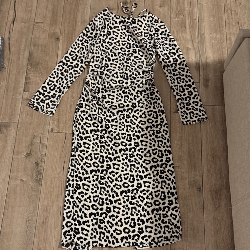 H&M Black & White Long Sleeve Leopard Print Midi Dress